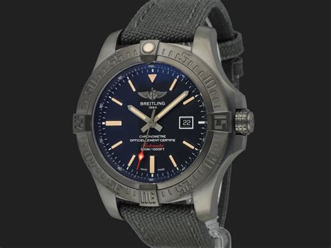 breitling avenger blackbird 44 preis|breitling v17310.